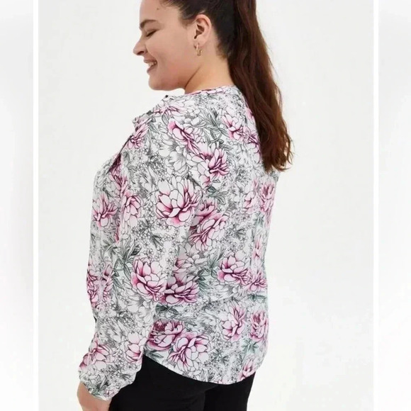 Torrid Floral Print Tie Neck Blouse Top 0 - Picture 3 of 8
